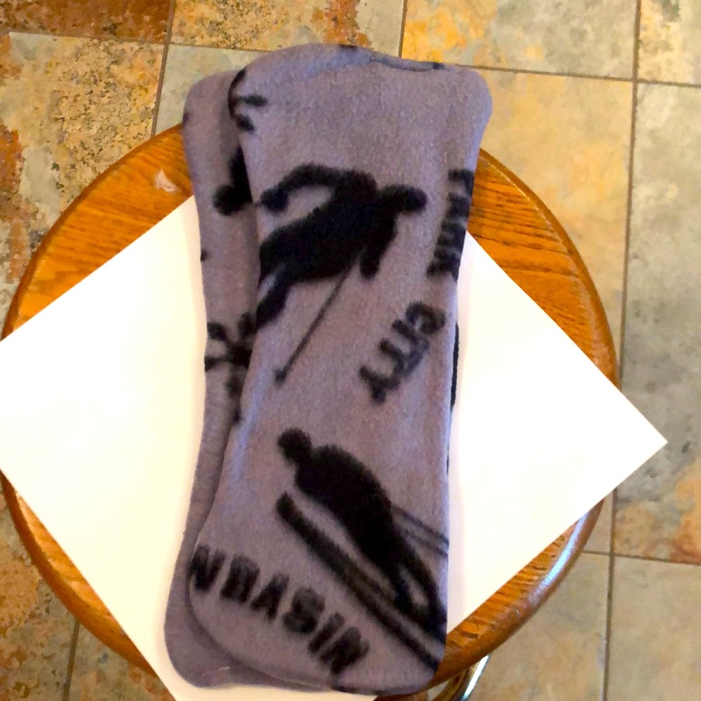 Handmade, Burp Cloths, Fleece, about 12 Inches By 6 Inches, Gray, Black, Skier